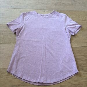 Lululemon T-shirt